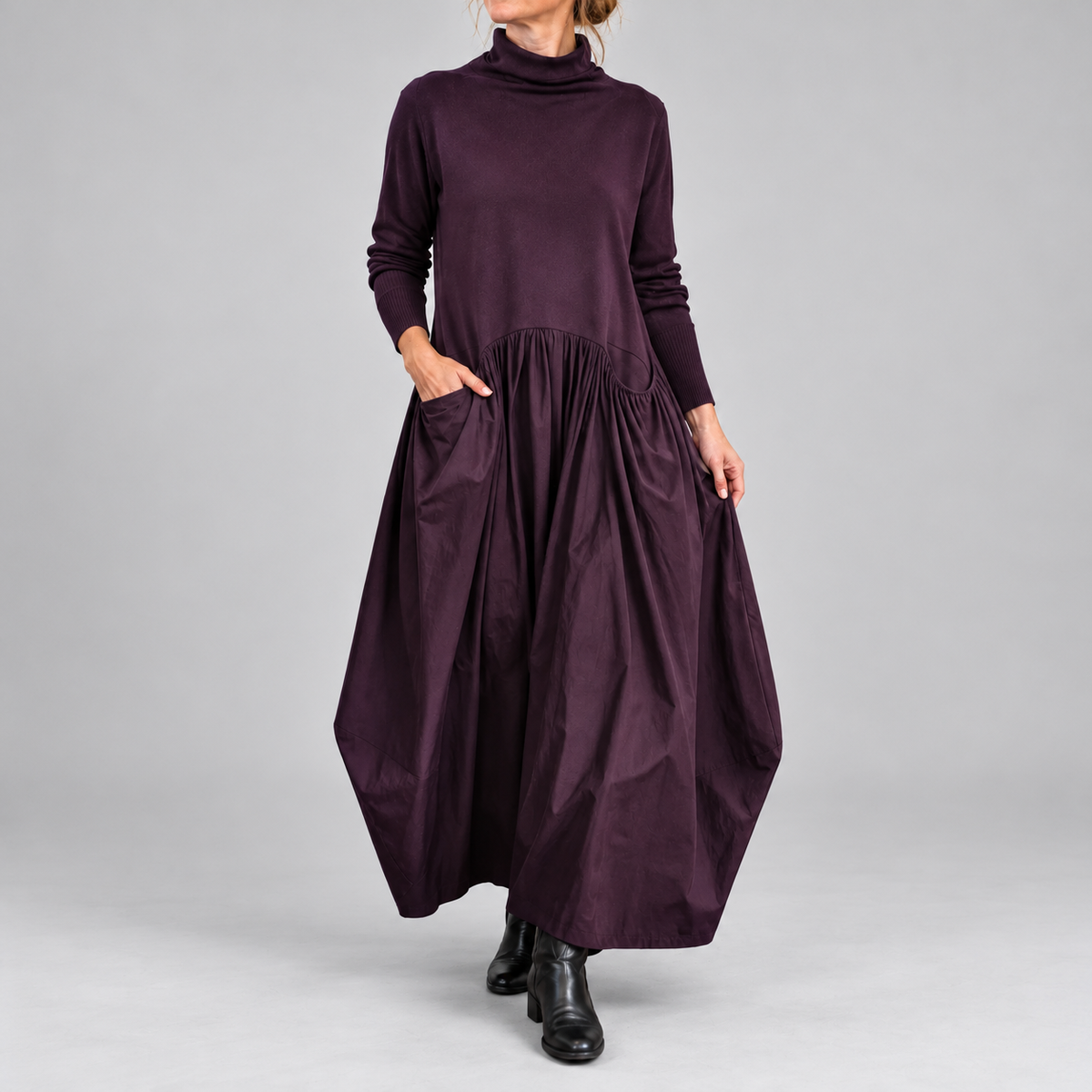 Odette - Turtleneck Maxi Dress